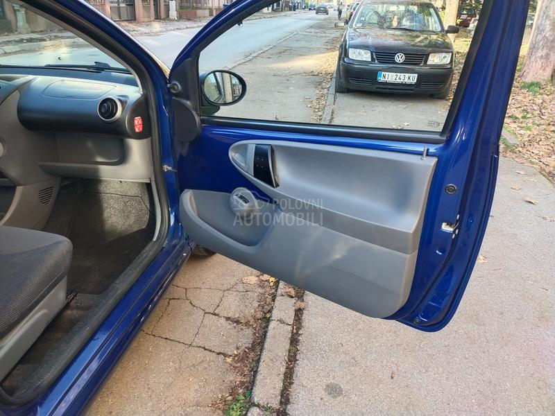 Peugeot 107 B.E.N.Z.I.N.
