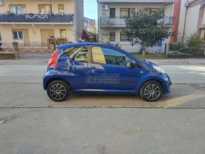 Peugeot 107 B.E.N.Z.I.N.