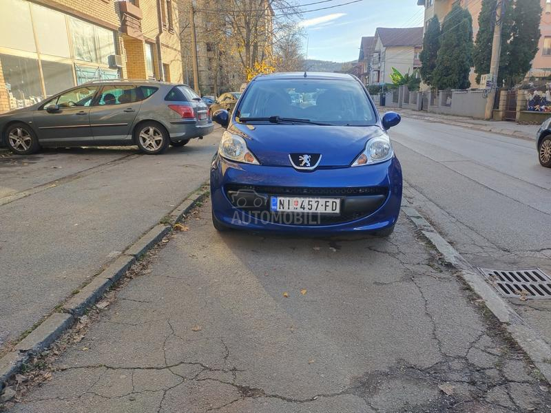 Peugeot 107 B.E.N.Z.I.N.