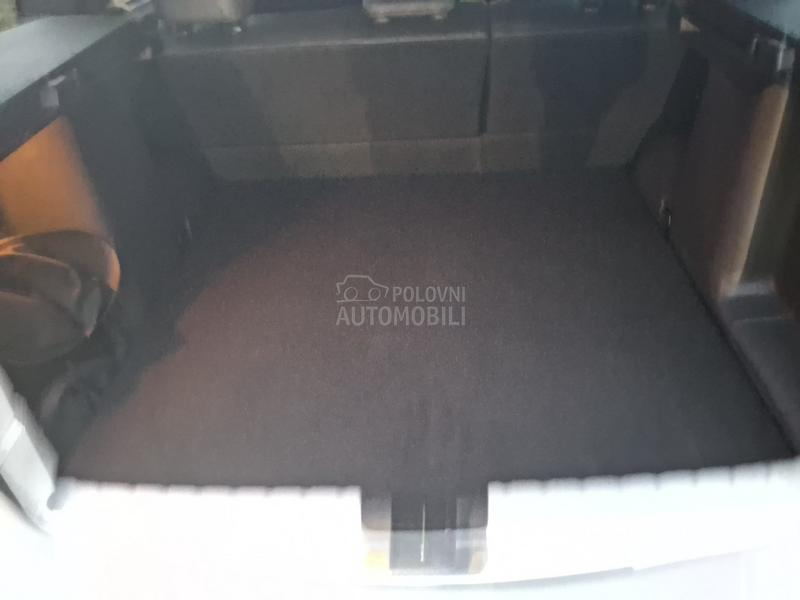 Dacia Duster 4x4 N A V I  S W I S