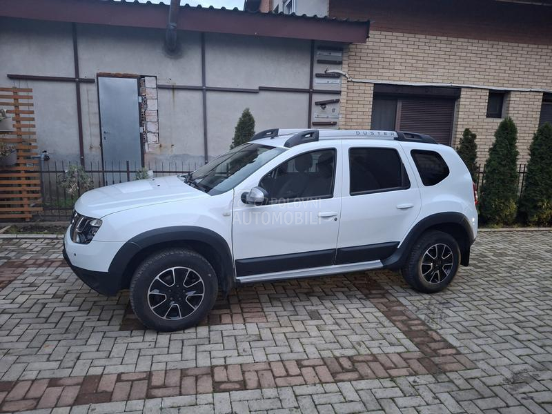 Dacia Duster 4x4 N A V I  S W I S
