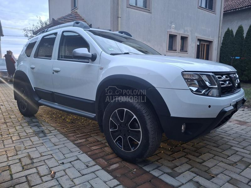 Dacia Duster 4x4 N A V I  S W I S