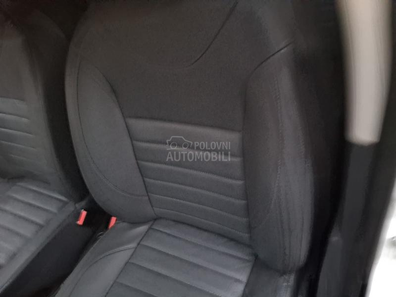 Dacia Duster 4x4 N A V I  S W I S