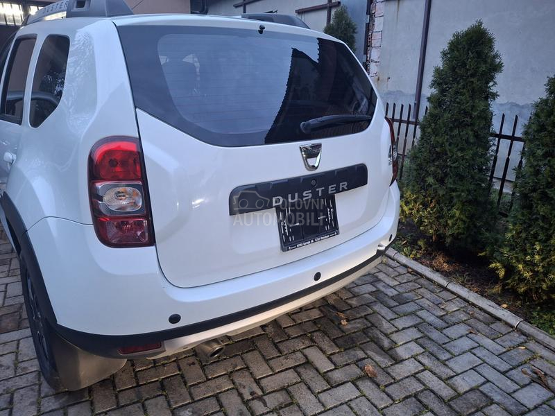 Dacia Duster 4x4 N A V I  S W I S