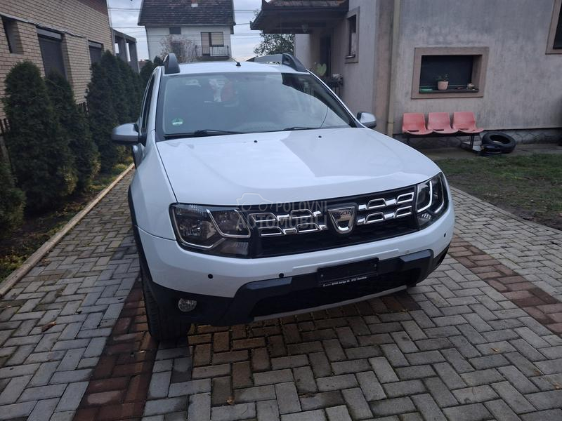 Dacia Duster 4x4 N A V I  S W I S