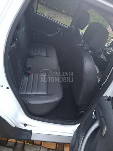 Dacia Duster 4x4 N A V I  S W I S