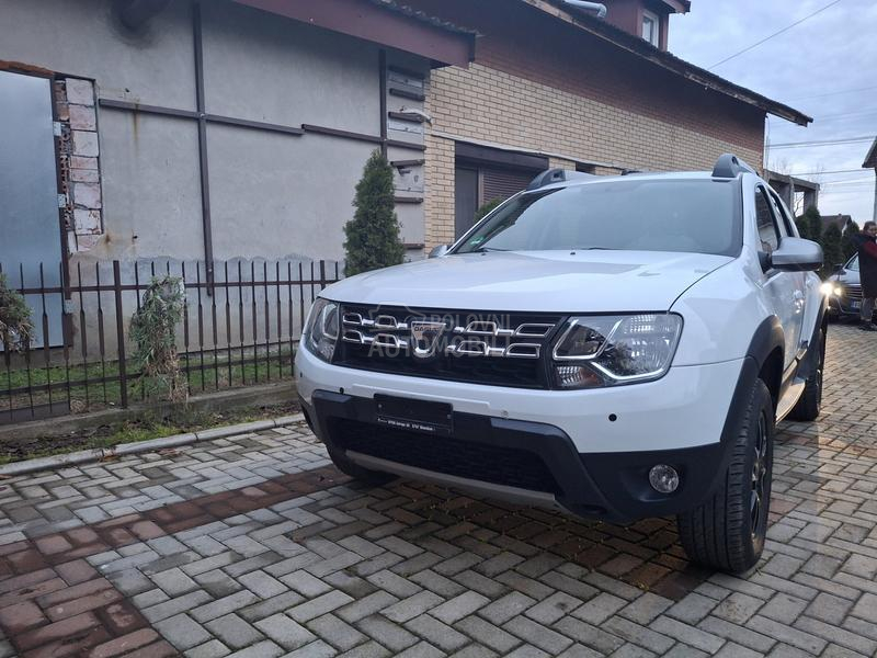 Dacia Duster 4x4 N A V I  S W I S