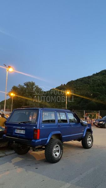 Jeep Cherokee XJ