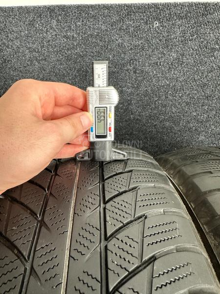 Bridgestone 225/60 R18 Zimska