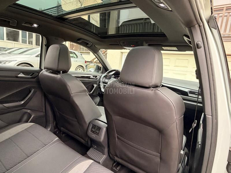 Volkswagen T-Roc R/Akrapovic/Pano/DCC