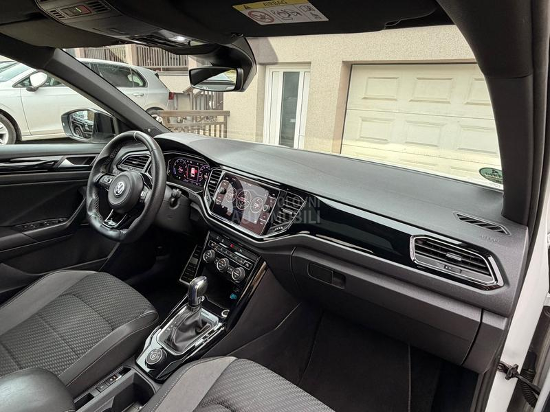 Volkswagen T-Roc R/Akrapovic/Pano/DCC