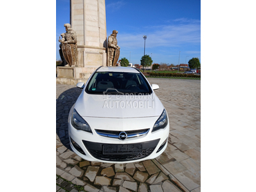 Opel Astra J 1.6