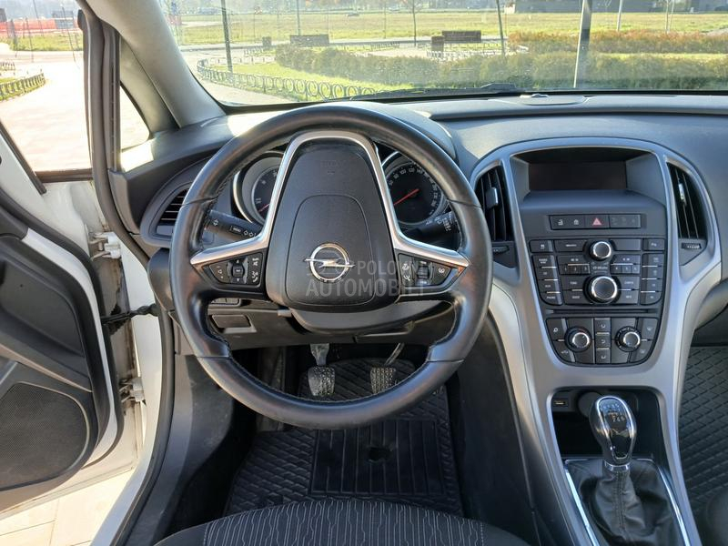 Opel Astra J 1.6