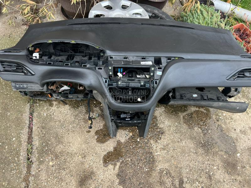 Instrument tabla airbag