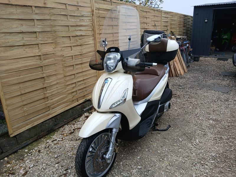 Piaggio beverly 300