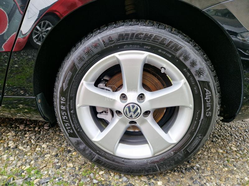 Volkswagen Passat B7 1,6tdi nav