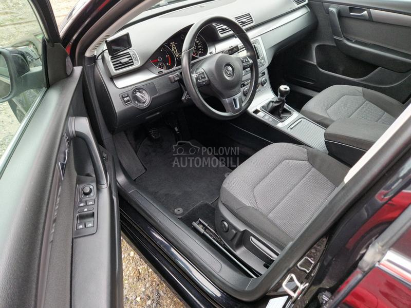 Volkswagen Passat B7 1,6tdi nav