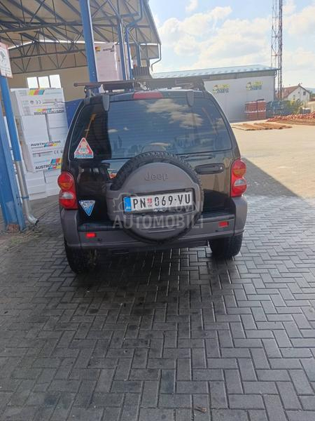 Jeep Liberty 2.5 DCI