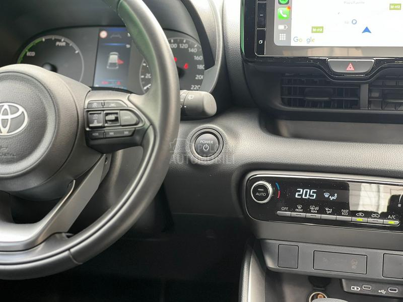 Toyota Yaris Hybrid