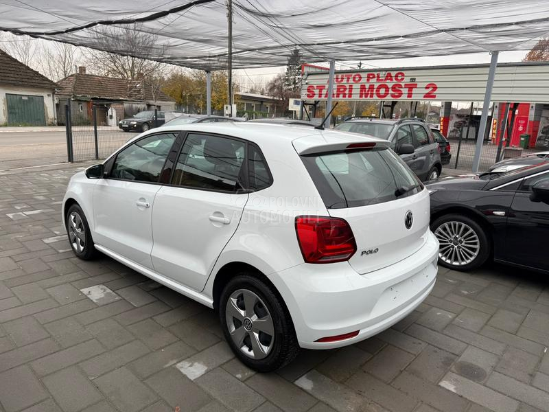 Volkswagen Polo 1.0b FirstClass