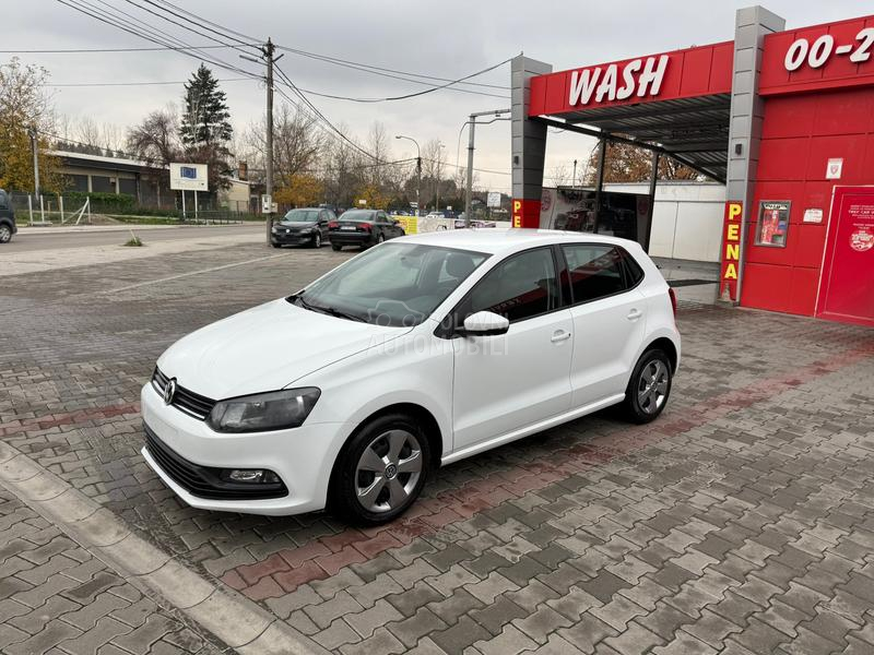 Volkswagen Polo 1.0b FirstClass