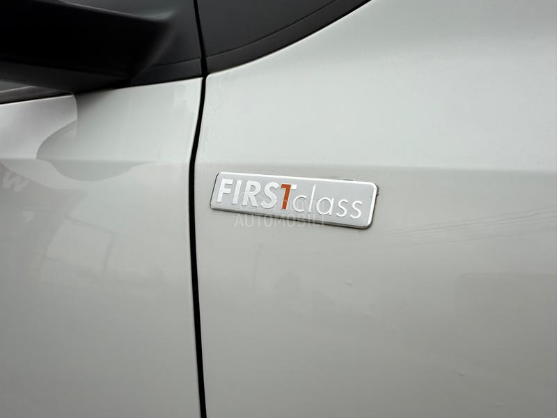 Volkswagen Polo 1.0b FirstClass