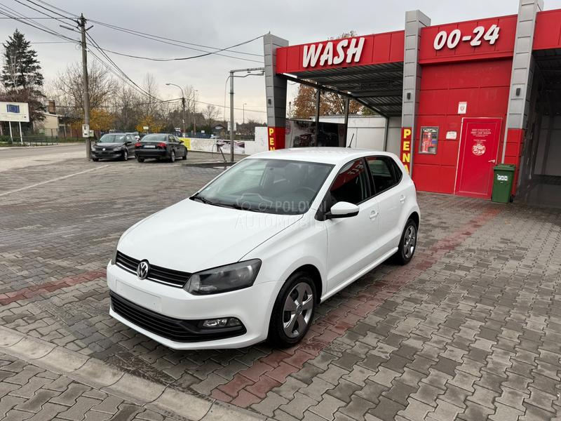 Volkswagen Polo 1.0b FirstClass
