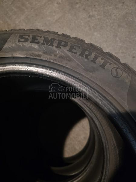 Semperit 235/45 R18 Zimska