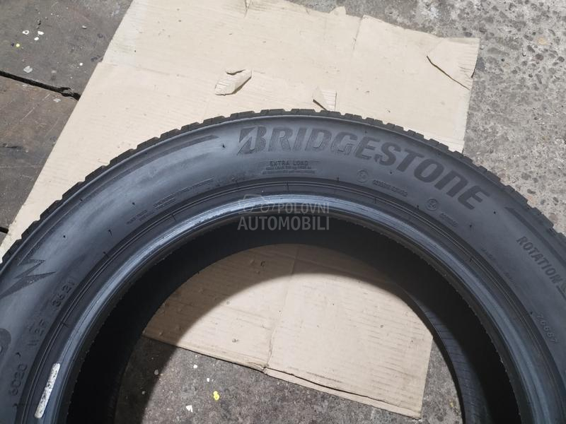 Bridgestone 205/60 R16 Zimska