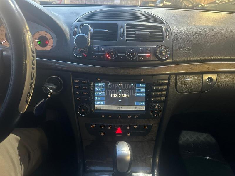 Mercedes Benz E 220 AVANGARD