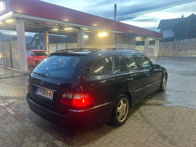 Mercedes Benz E 220 AVANGARD