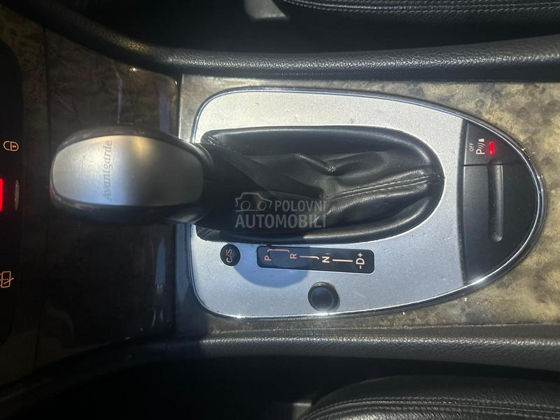 Mercedes Benz E 220 AVANGARD