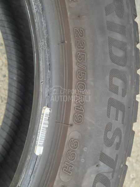 Bridgestone 235/50 R19 Zimska