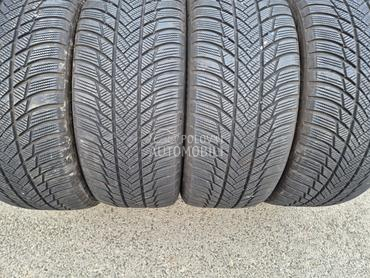 Bridgestone 235/50 R19 Zimska