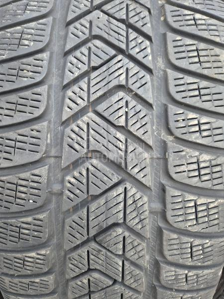 Pirelli 255/50 R19 Zimska