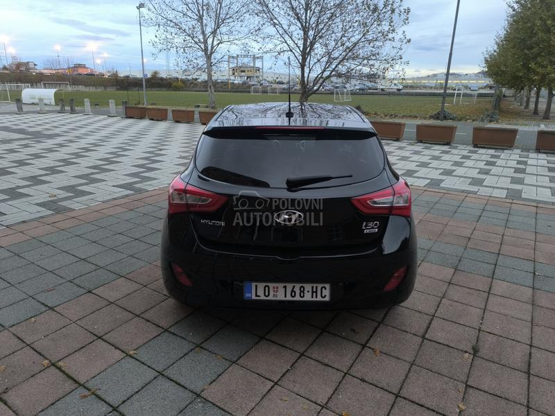 Hyundai i30 1.6crdi