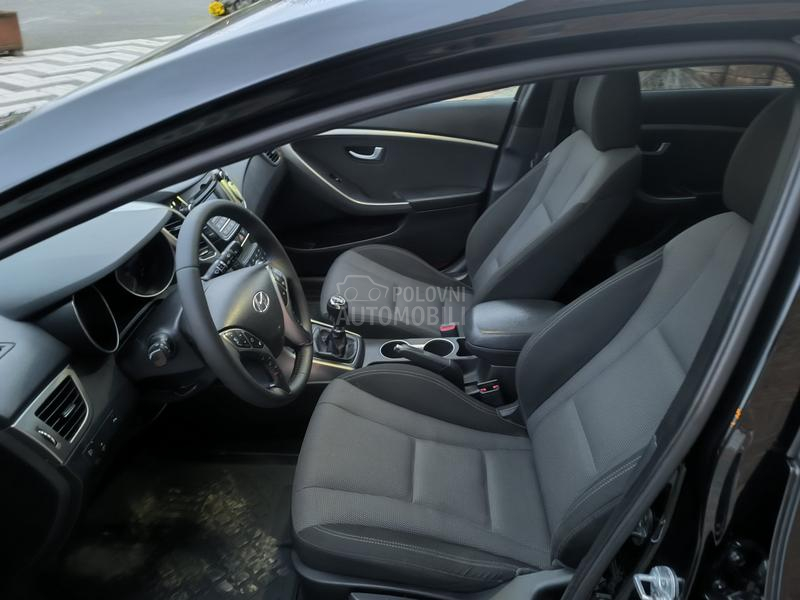 Hyundai i30 1.6crdi