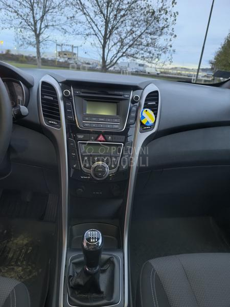 Hyundai i30 1.6crdi