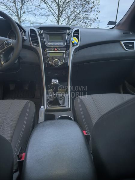 Hyundai i30 1.6crdi