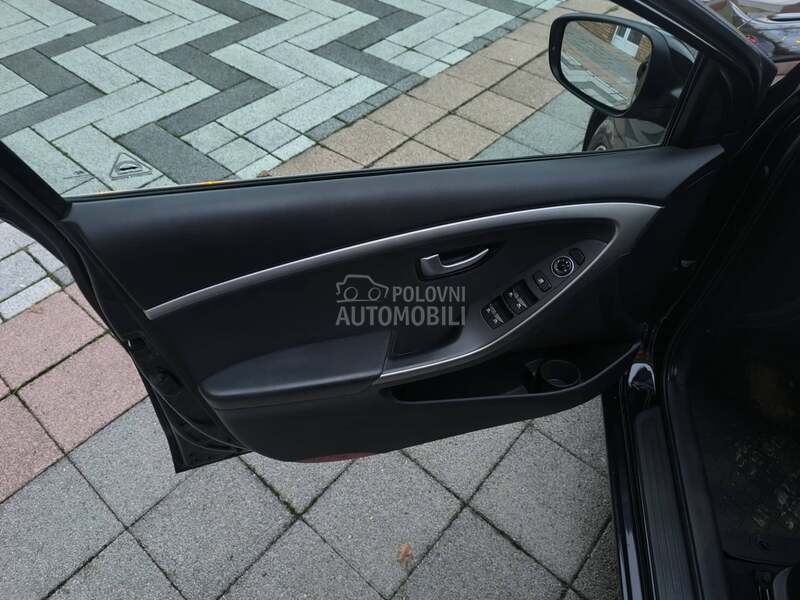 Hyundai i30 1.6crdi