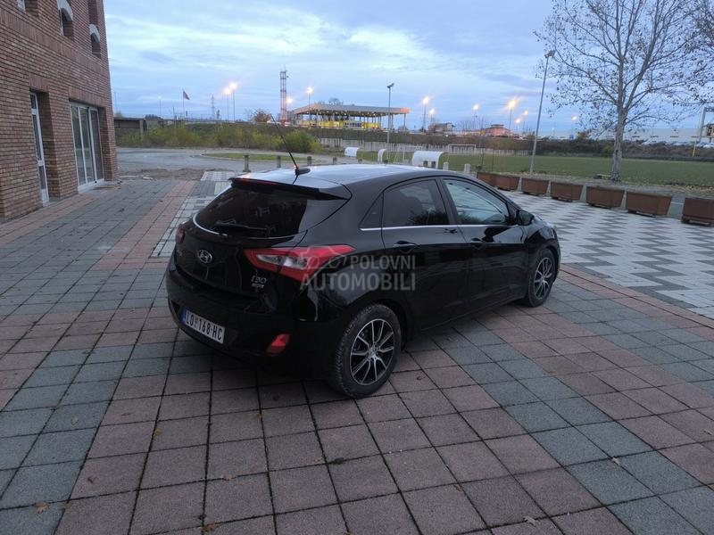 Hyundai i30 1.6crdi
