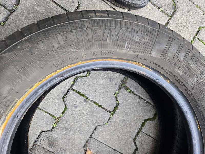 Vredestein 205/60 R16 Letnja