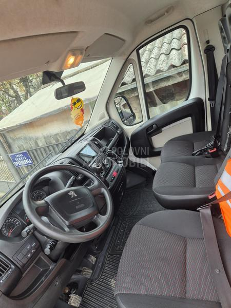 Peugeot Boxer 
