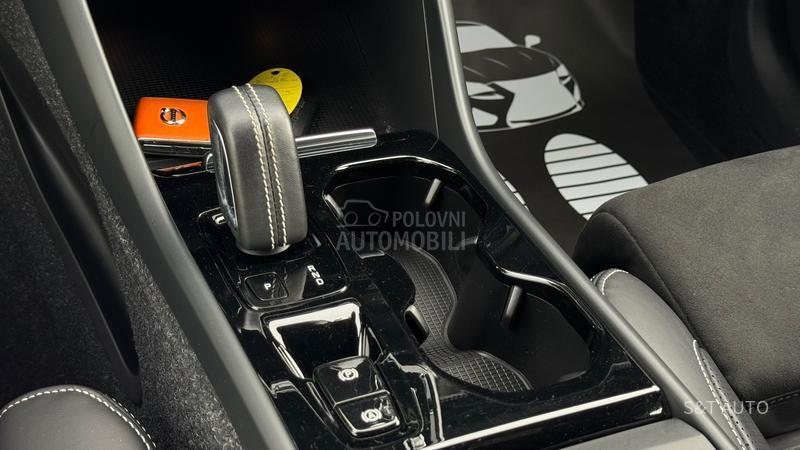 Volvo XC40 2.0/D3/R-DESING/FUL