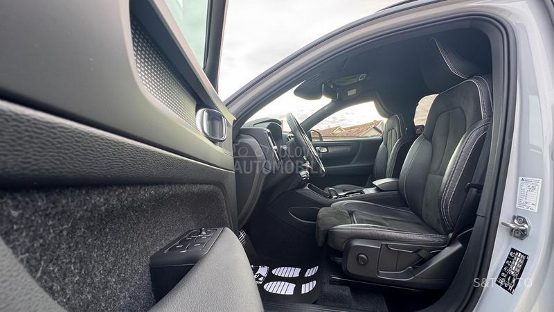 Volvo XC40 2.0/D3/R-DESING/FUL
