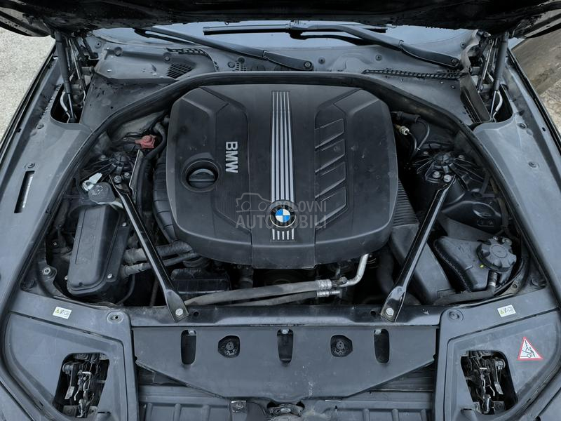 BMW 520 2.0D AUTOM XEN/NAV