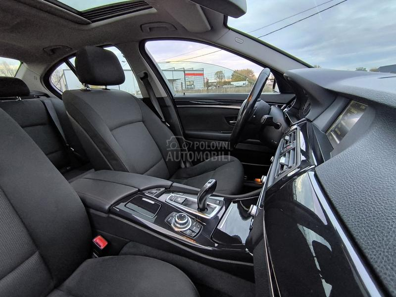 BMW 520 2.0D AUTOM XEN/NAV