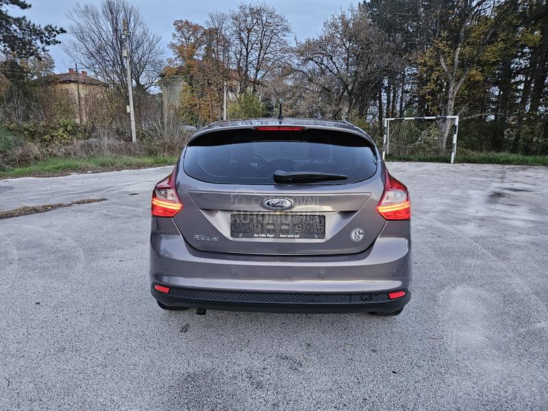 Ford Focus 1.6 TDI. FUL NOV