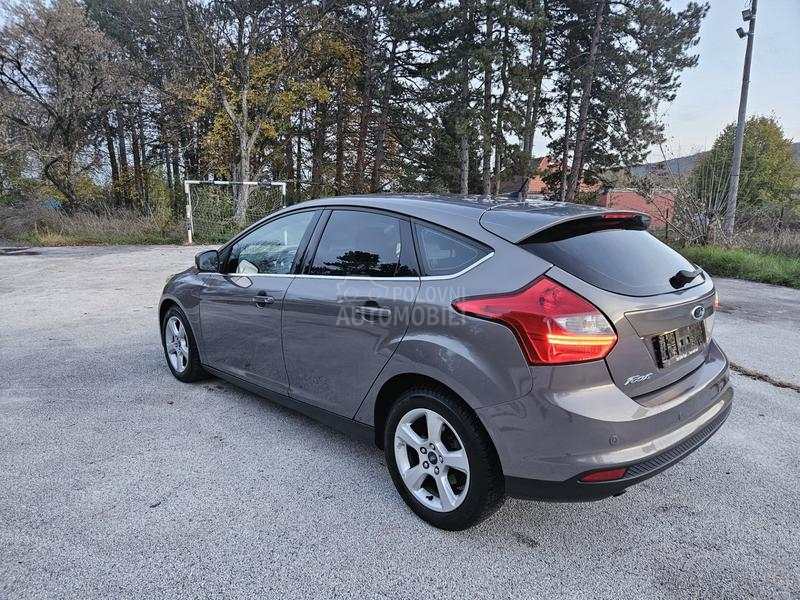 Ford Focus 1.6 TDI. FUL NOV