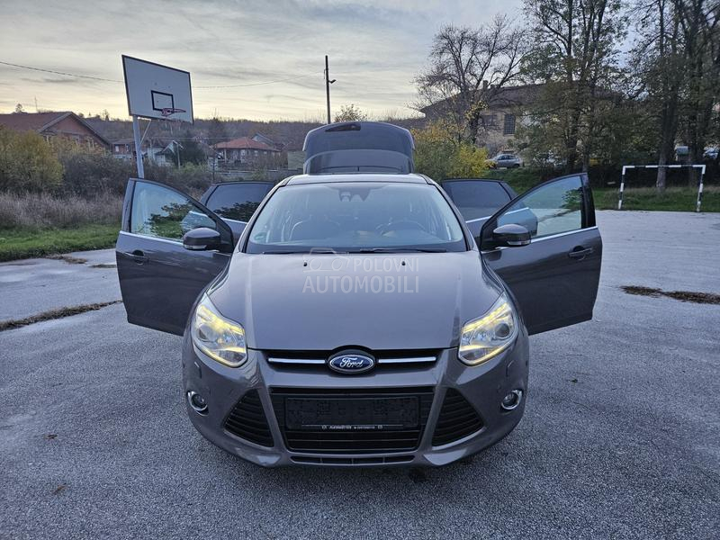 Ford Focus 1.6 TDI. FUL NOV
